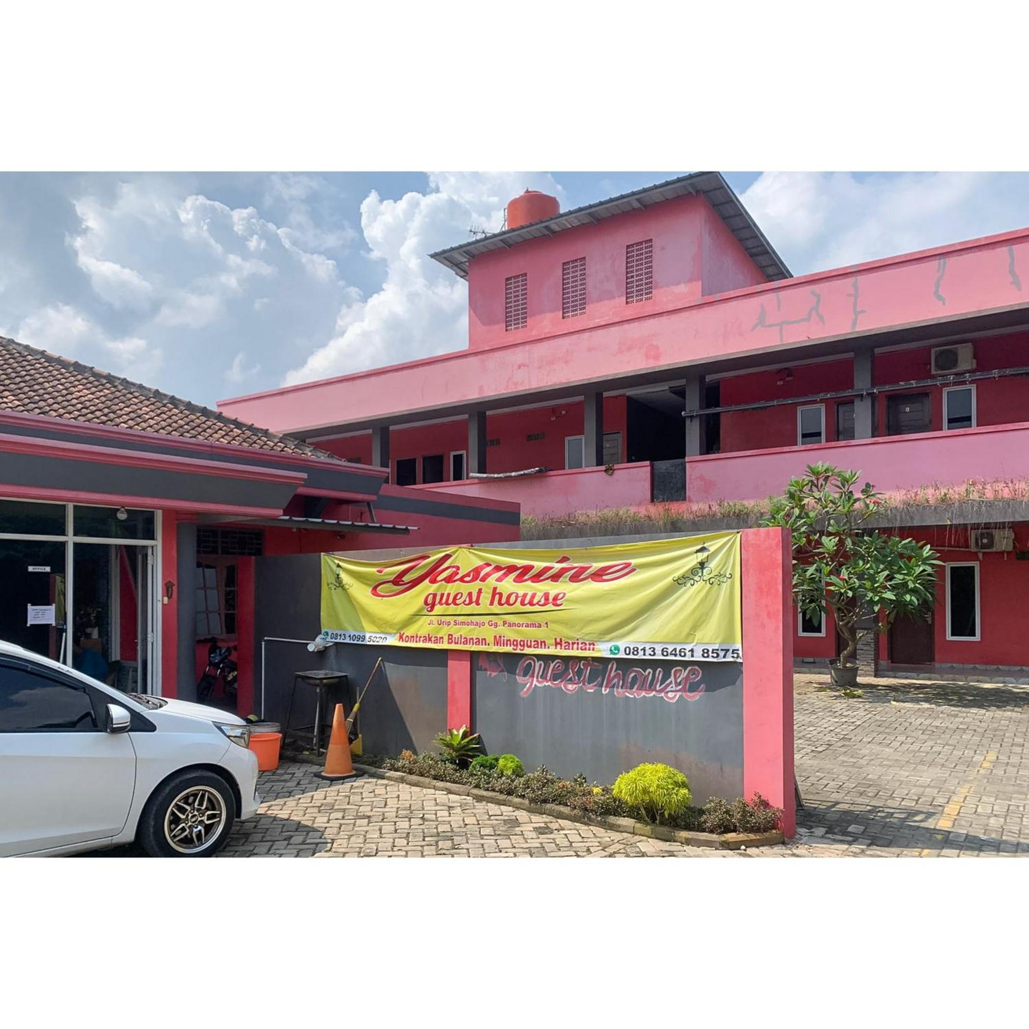 Hotel Reddoorz Syariah Near Jalan Urip Sumoharjo Bandar Lampung Exterior foto